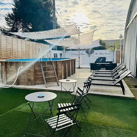 Avec Piscine * Antibes